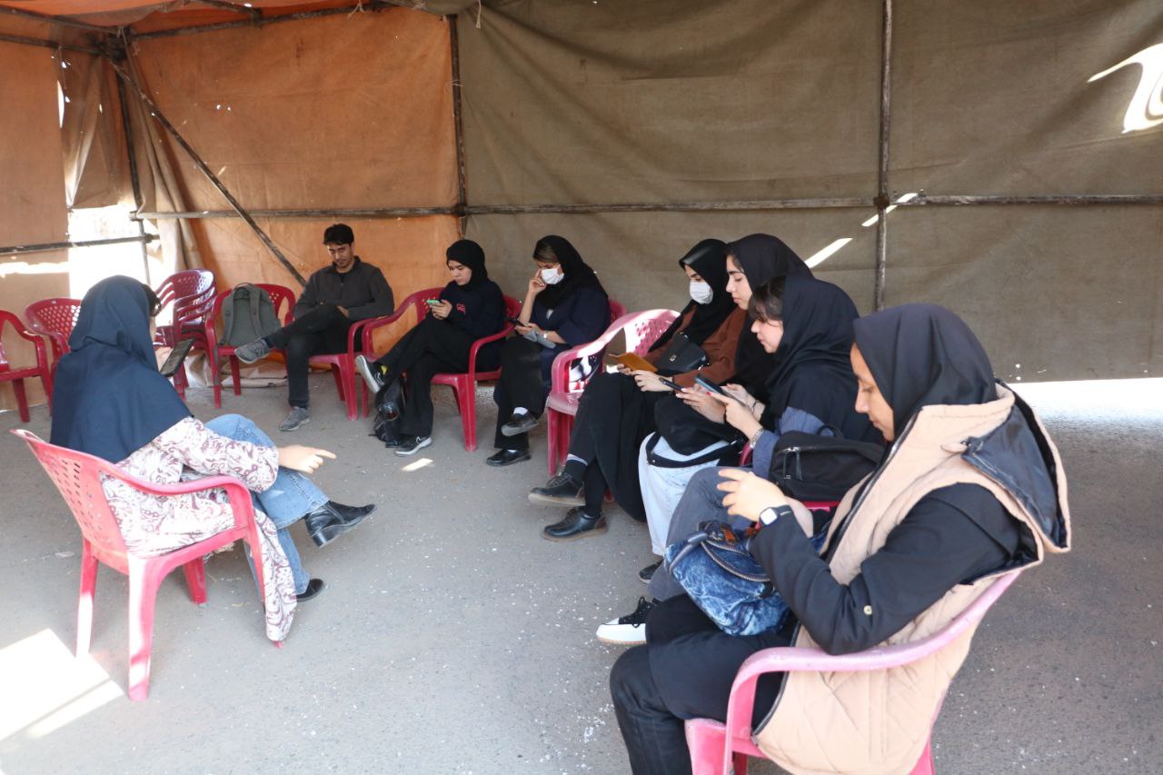 نشست خوانش و تحلیل نمایشنامه «آهنگ‌های شکلاتی» (سه‌شنبه ۲۰ آبان ۱۴۰۴): این برنامه به بررسی اثر ماندگار اکبر رادی اختصاص داشت.