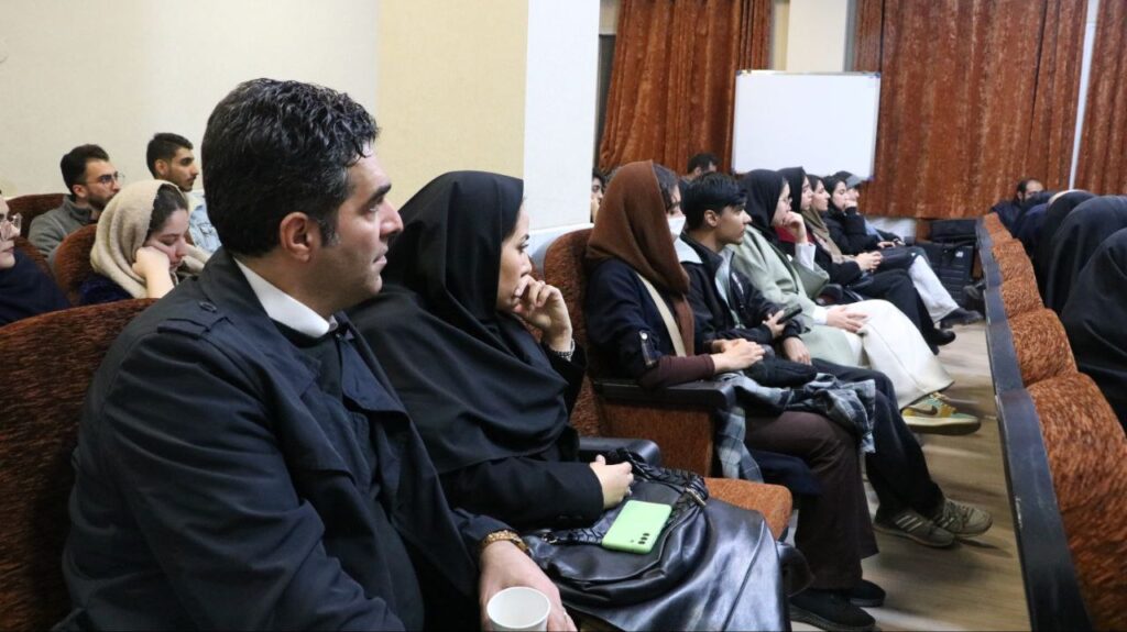 باز زاد روزِ بهرام بیضایی